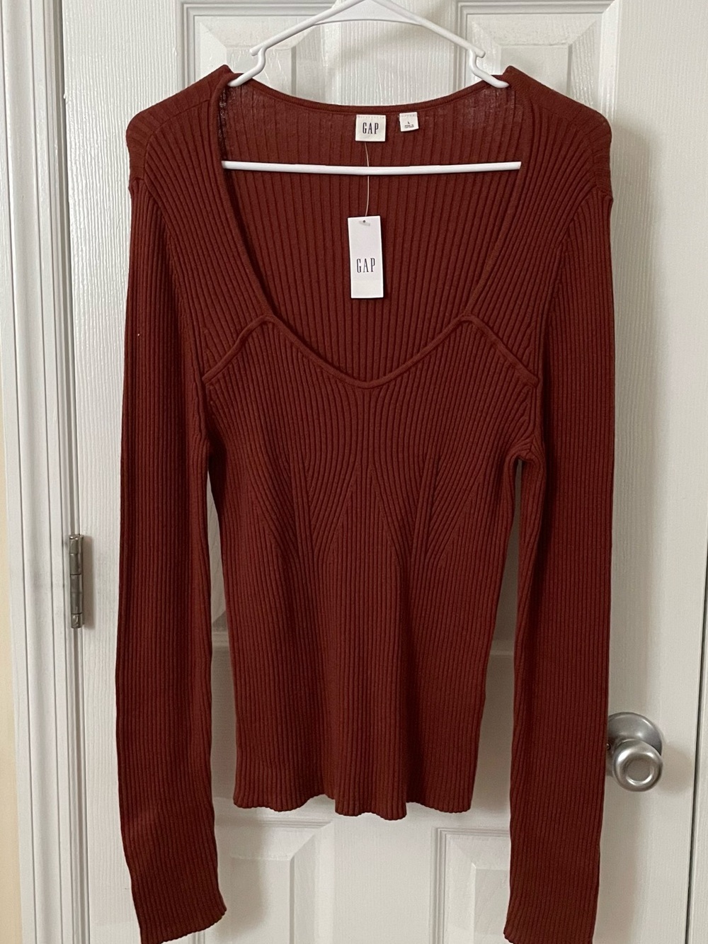 GAP Women’s Ribbed Scoop Neck Sweater - Rust Brown